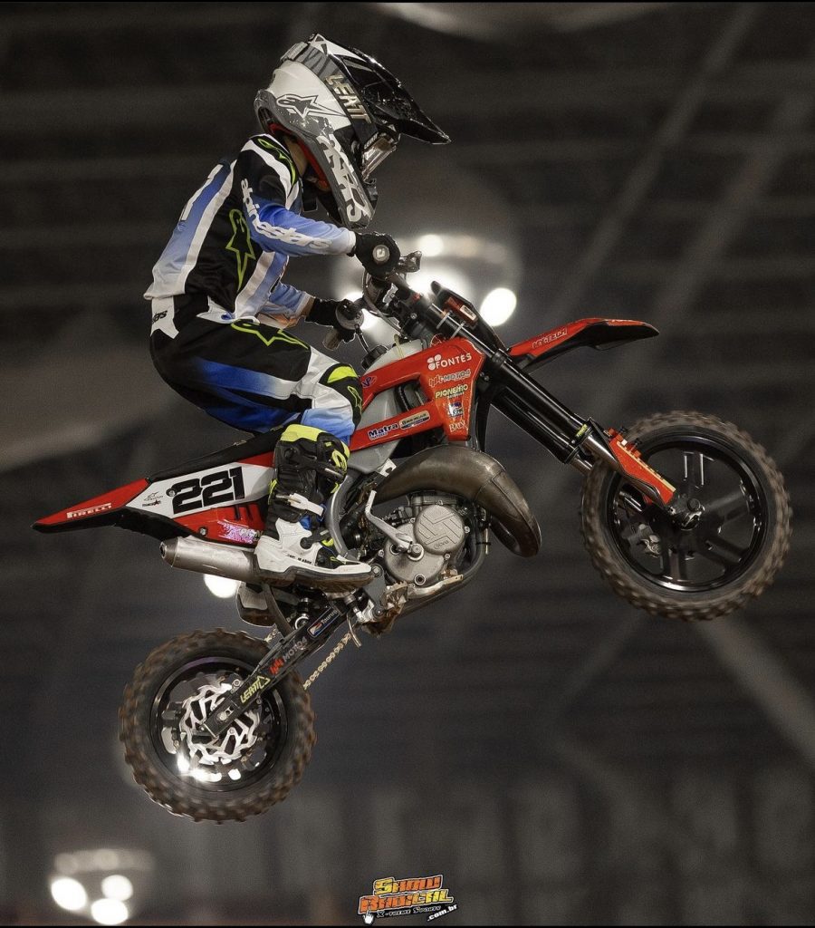 Moranguinho Racing domina as categorias de base do Arena Cross com Jo&atilde;o Vitor e Zion Berchtold no topo