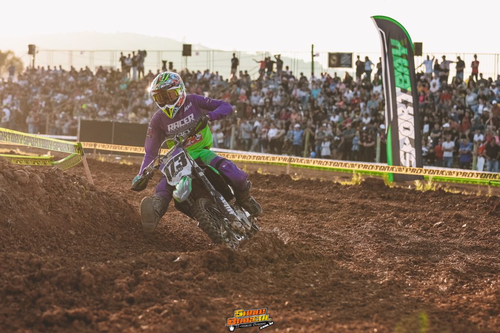 Grande presen&ccedil;a de p&uacute;blico e provas acirradas marcam segundo dia de Brasileiro de Velocross em Agrol&acirc;ndia/SC