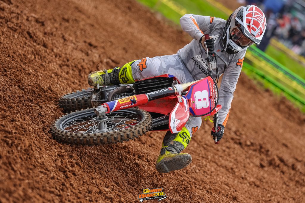 Grande presen&ccedil;a de p&uacute;blico e provas acirradas marcam segundo dia de Brasileiro de Velocross em Agrol&acirc;ndia/SC