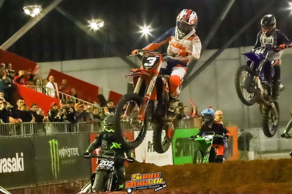 Arena Cross consagra Paulo Alberto (Pr&oacute;), Bernardo Tib&uacute;rcio (AX2), Zion Berchtold (65cc) e Jo&atilde;o Vitor (50cc) como campe&otilde;es da temporada 2023
