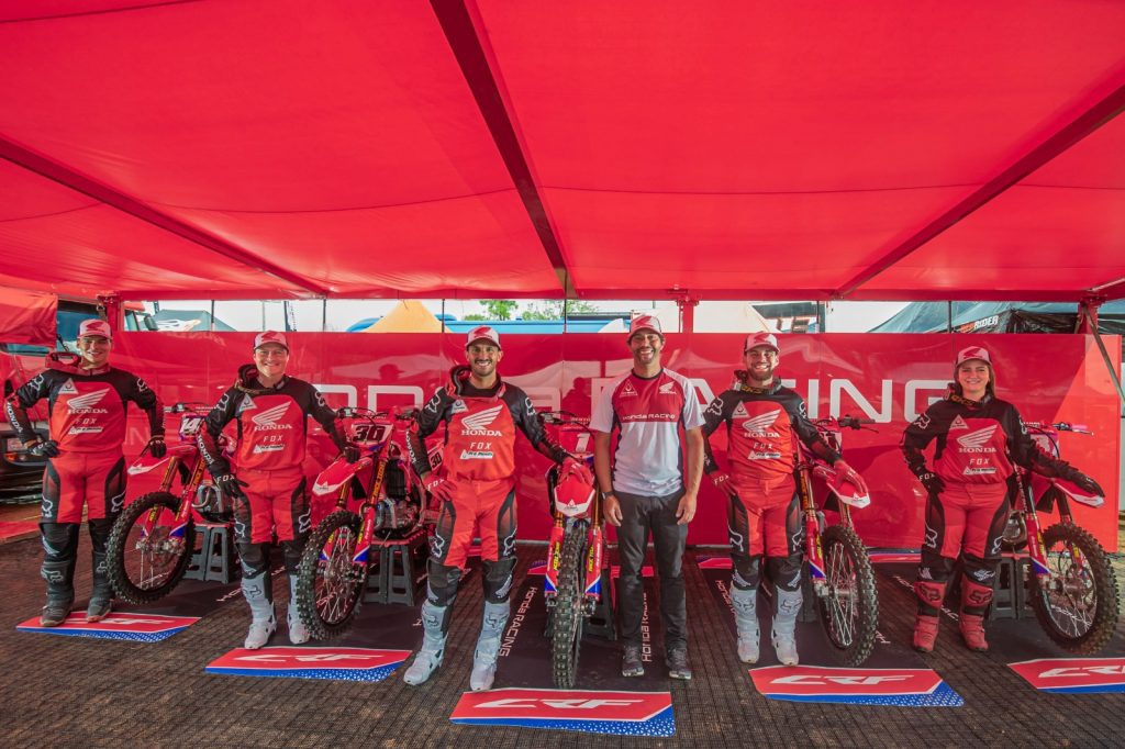 Renova Grafix &eacute; a mais nova anunciante do Show Radical