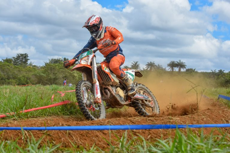 Brasileiro de Enduro segue rumo a Aracruz (ES) com a disputa de todas as categorias