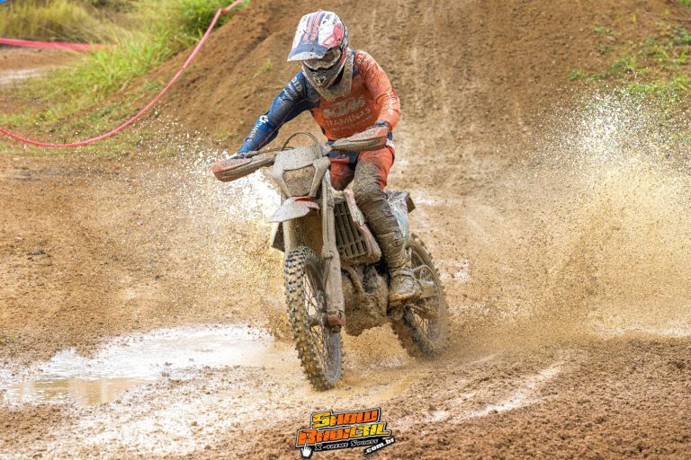 Bernardo Tibúrcio vence em Aracruz/ES e assume a liderança da EJ no Brasileiro de Enduro