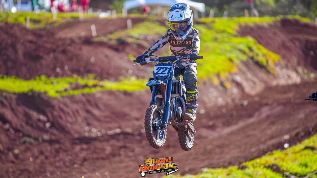Treinos e provas de alto n&iacute;vel marcam o s&aacute;bado na 7&ordf; etapa do Campeonato Ga&uacute;cho de Motocross, em Tapejara/RS