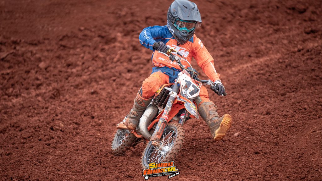 Ga&uacute;cho de Motocross movimenta Tapejara em fim de semana com boas disputas em grande parte das categorias