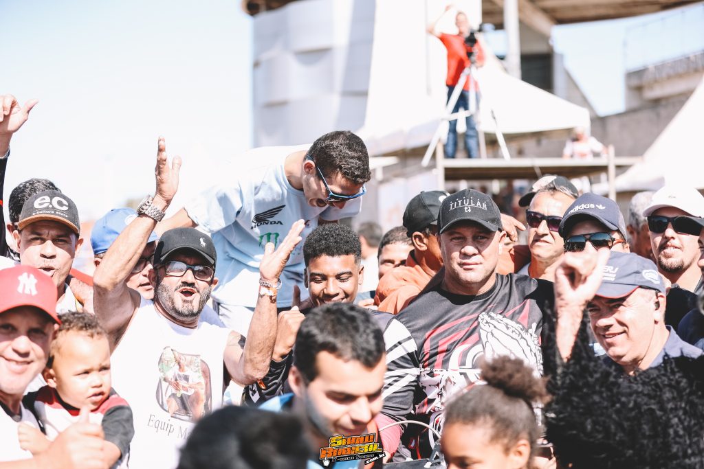 Disputas eletrizantes nesse domingo marcam a 2&ordf; etapa do Carioca de MX, em Campos dos Goytacazes/RJ