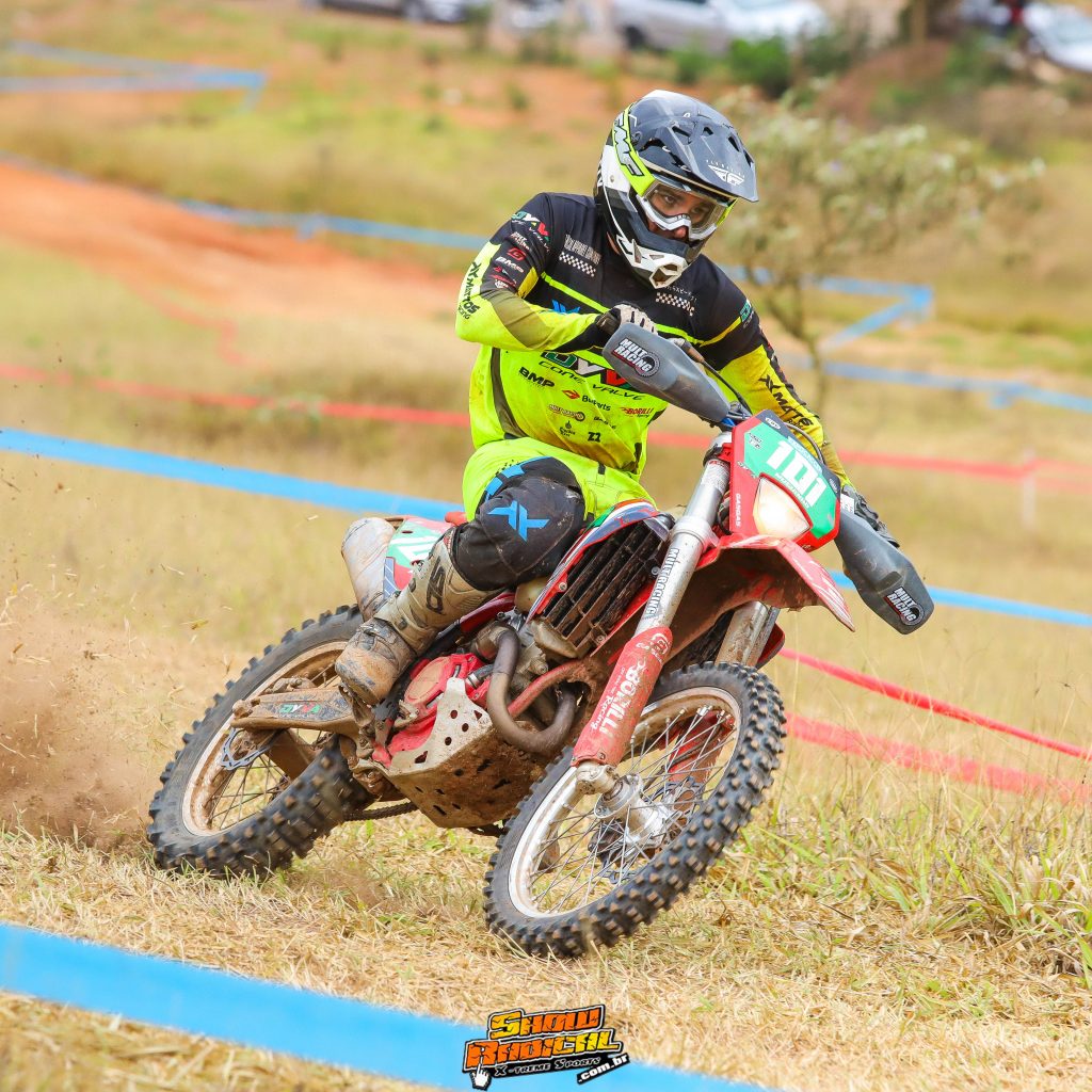 Brasileiro de Enduro: Bruno Crivilin vence a geral em Belo Vale (MG) e Patrik Capila da um passo importante rumo ao t&iacute;tulo da temporada