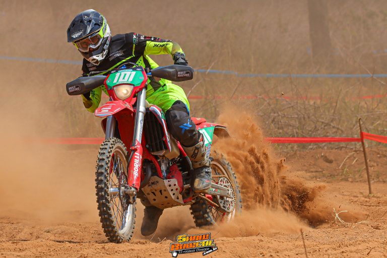 Renato Paz vence Brasileiro de Enduro em Belo Vale/MG