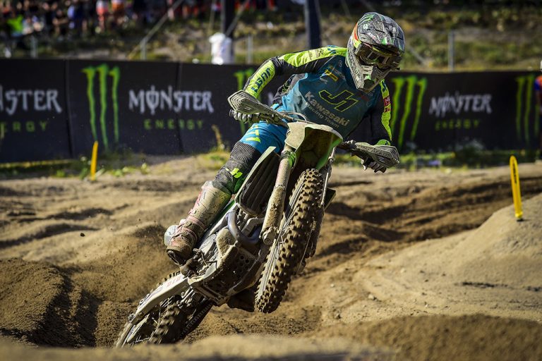 MXGP: Romain Febvre mantém sequência de vitórias e Ádamo volta a vencer na MX2