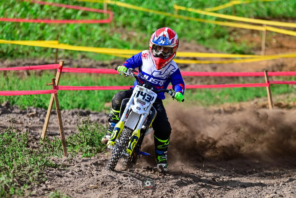 Sequ&ecirc;ncia de provas no Motocross e Enduro, intensifica rotina de Henrique Spinass&eacute;