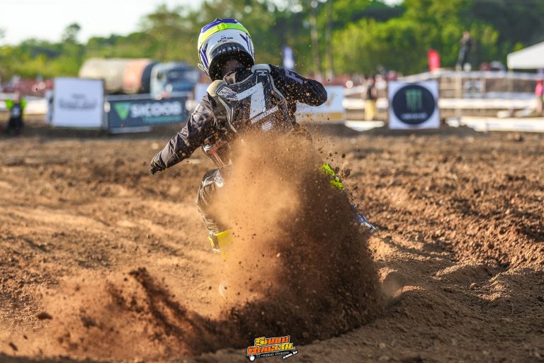 Assista a transmissão AO VIVO do segundo dia de disputas da 2ª rodada Campeonato Carioca de Motocross, em Campos dos Goytacazes/RJ