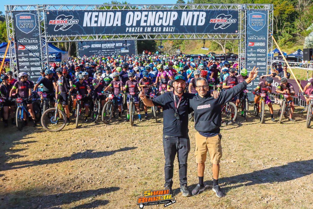 Kenda Open Cup MTB re&uacute;ne 1200 atletas em Amparo/SP em fim de semana marcado pela estreia do Kenda XCO Experience