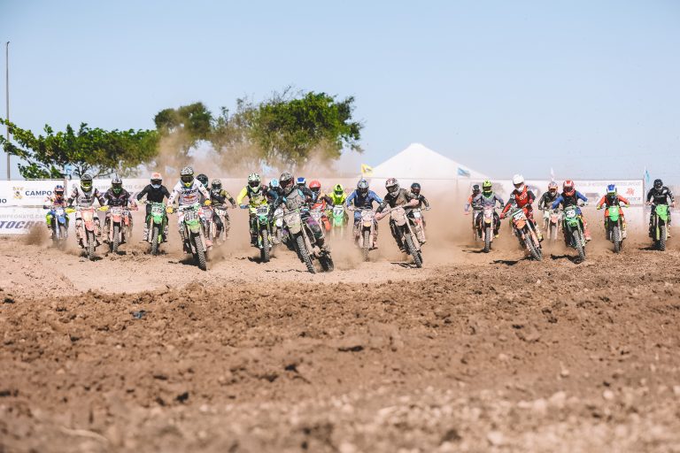 Disputas eletrizantes nesse domingo marcam a 2ª etapa do Carioca de MX, em Campos dos Goytacazes/RJ