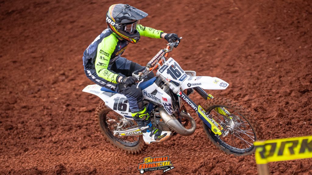 Ga&uacute;cho de Motocross movimenta Tapejara em fim de semana com boas disputas em grande parte das categorias