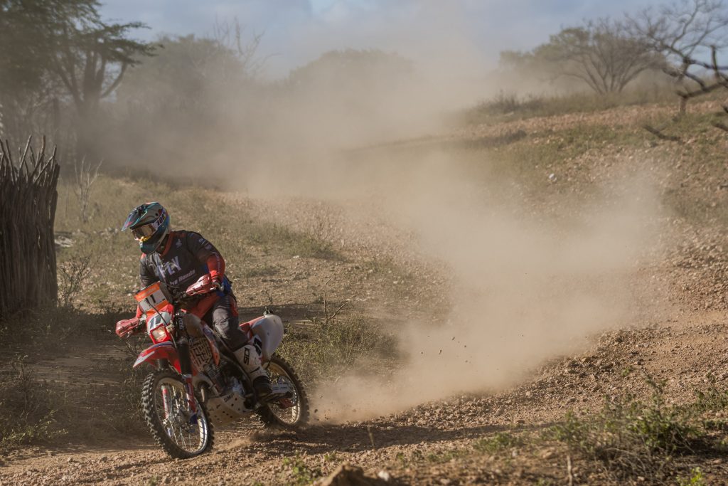 Martin Duplessis reassume vice-lideran&ccedil;a das motos ap&oacute;s cinco etapas do Sert&otilde;es 2023