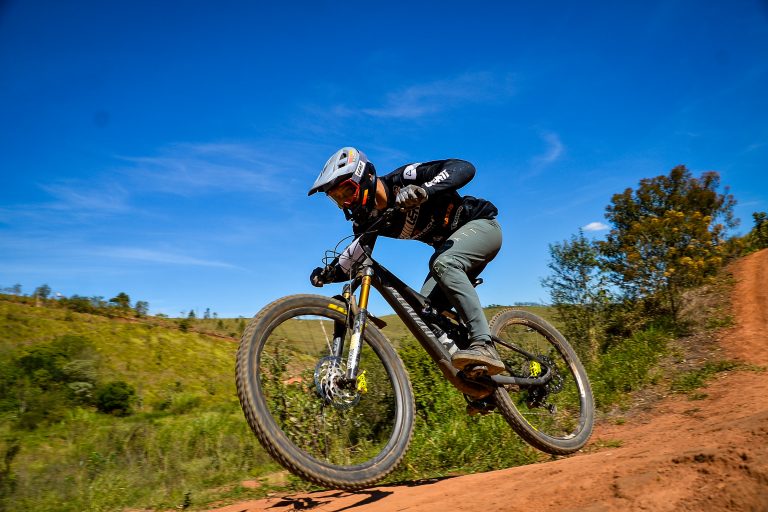 BIKE: Gabriel Giovannini é Bicampeão Brasileiro de Enduro