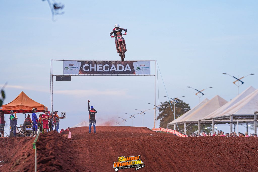 13&ordm; Motocross de Carneirinho/MG tem fim de semana quente e disputas acirradas! Confira os resultados