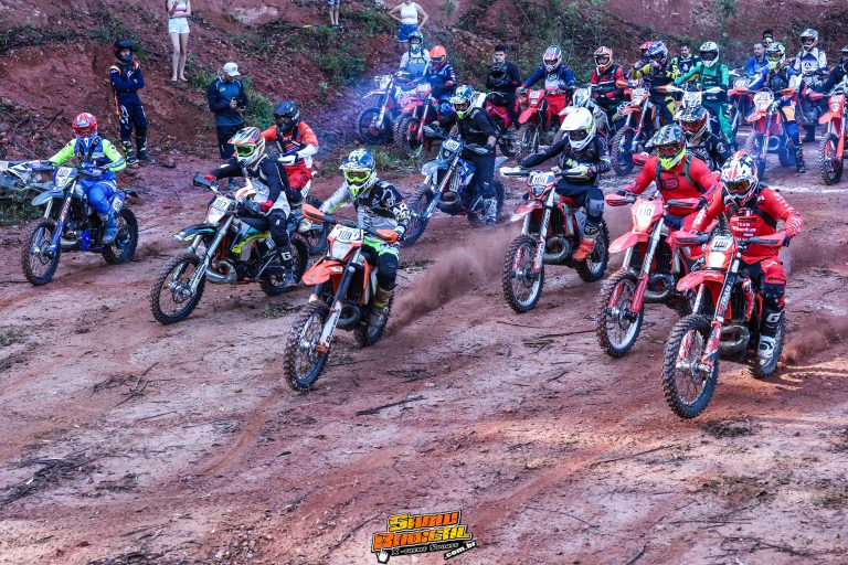 Hard Well leva os melhores pilotos do Hard Enduro brasileiro às trilhas mais insanas de Poço Fundo/MG