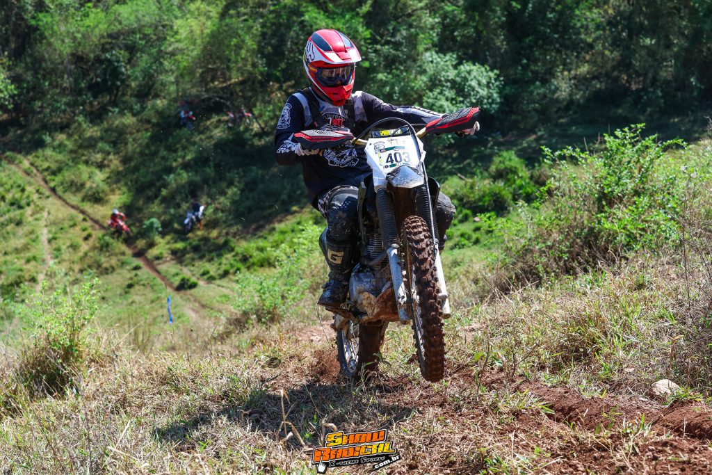 Hard Well leva os melhores pilotos do Hard Enduro brasileiro &agrave;s trilhas mais insanas de Po&ccedil;o Fundo/MG