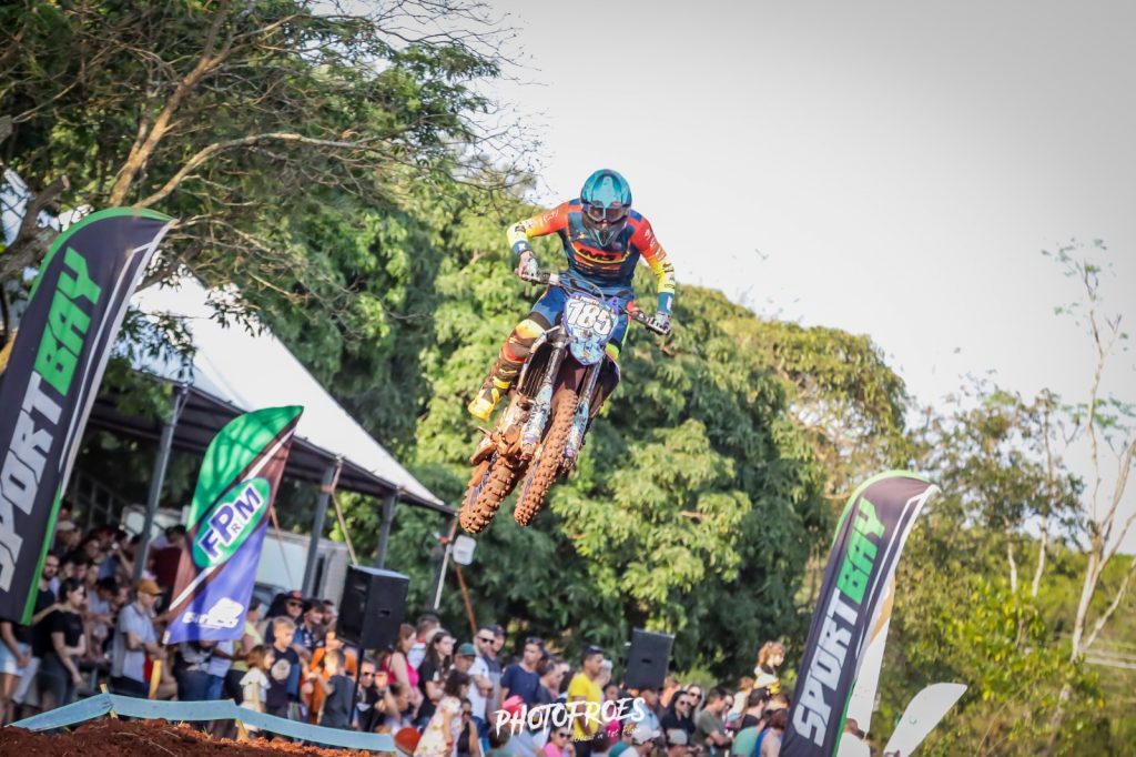 Eduardo Volpato vence a 7&ordf; etapa do Paranaense em seu &uacute;ltimo desafio antes do BRMX em Limeira/SP