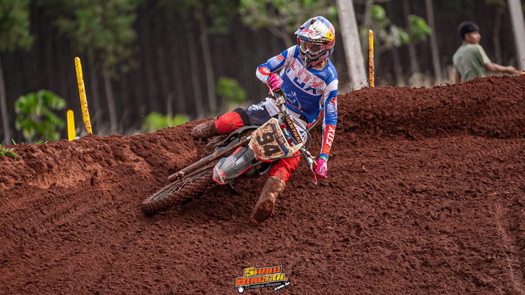 Brasileiro de Velocross abre fim de semana com treinos, provas e bom n&uacute;mero de pilotos em Salto Del Guair&aacute;