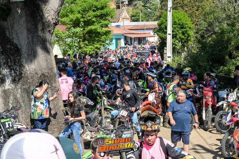 Com quase 500 motos inscritas Trilha do Abismo é sucesso em Muzambinho-MG