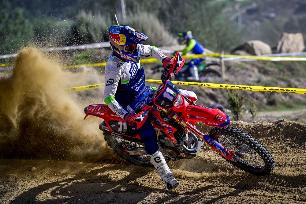 Bruno Crivilin disputa rodada final do Mundial de Enduro em Santiago do Cac&eacute;m, Portugal
