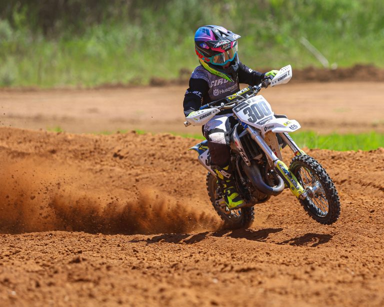 Heitor Matos vence rodada dupla no Paulista de Motocross e mantém a liderança na 65cc