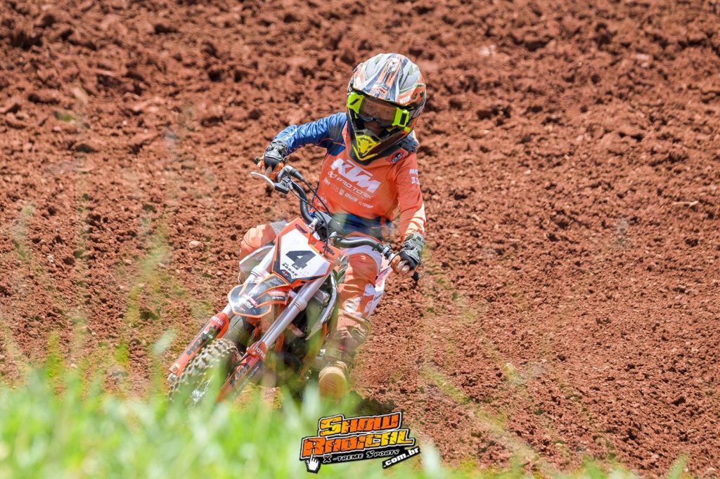 Campeonato Mineiro de Motocross encerra a temporada com boas disputas nesse domingo no Parque Hotel Pimonte
