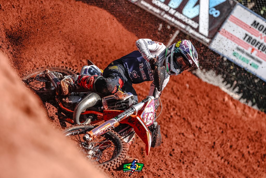 Goiano de Motocross define os primeiros campe&otilde;es da temporada ap&oacute;s disputas realizadas nesse s&aacute;bado em Para&uacute;na/GO. Confira os resultados