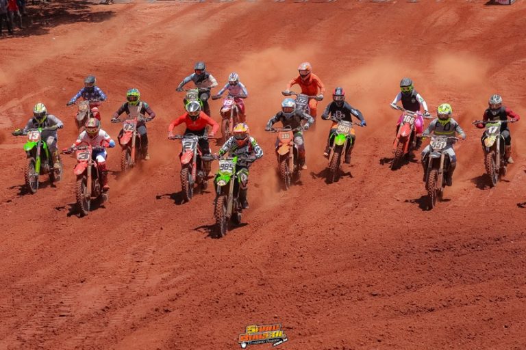 Goiano de Motocross encerra a temporada 2023 com fim de semana de grande festa em Paraúna/GO
