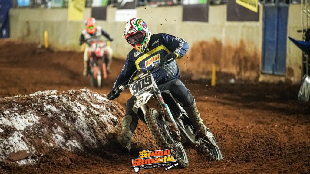 Arena Velocross retorna em grande estilo e presen&ccedil;a dos melhores pilotos do Brasil