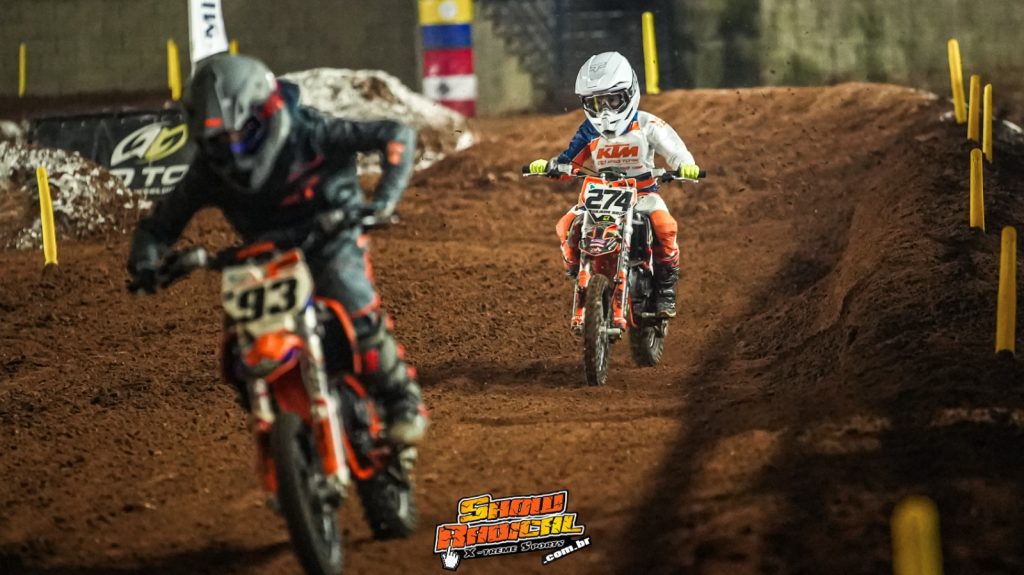 Arena Velocross retorna em grande estilo e presen&ccedil;a dos melhores pilotos do Brasil