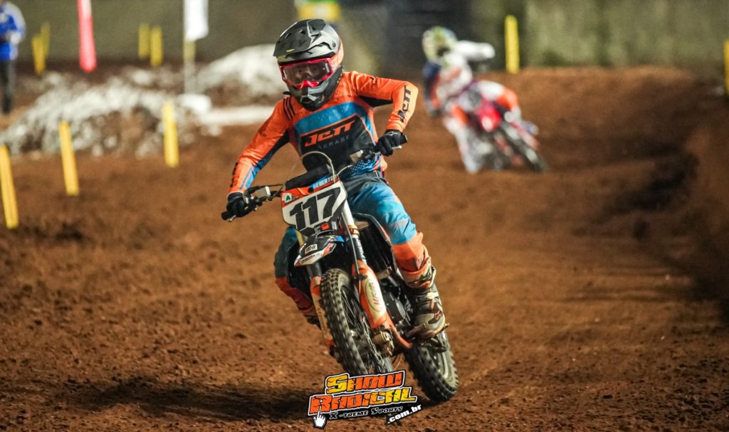 Arena Velocross retorna em grande estilo e presen&ccedil;a dos melhores pilotos do Brasil