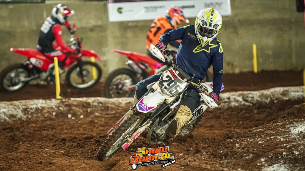 Arena Velocross retorna em grande estilo e presen&ccedil;a dos melhores pilotos do Brasil