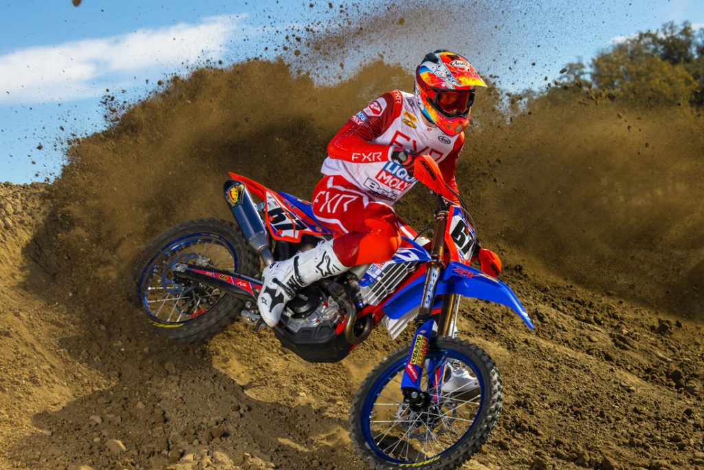 AMA Supercross: Veja o “Photo Shoot” da Liqui Moly Beta Racing, equipe estreante em 2024