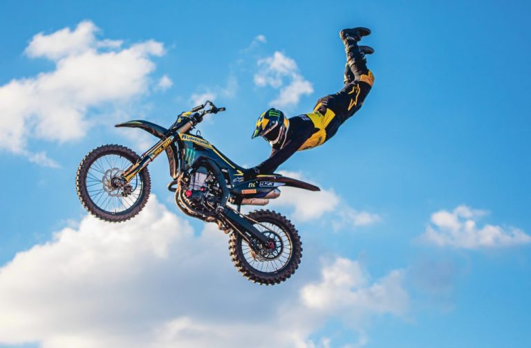 Representando o Brasil, Fred Kyrillos desembarca no Chile para o Monster Jam