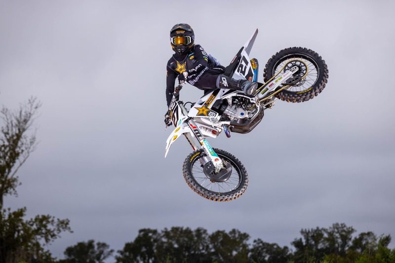 AMA Supercross: Husqvarna Factory Racing renova com a Rockstar Energy e conta com a chegada de novos pilotos para 2024