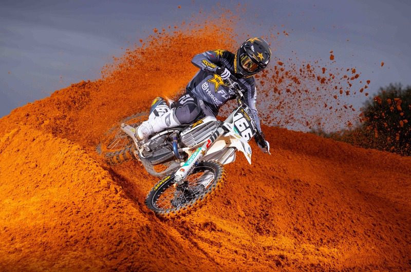AMA Supercross: Husqvarna Factory Racing renova com a Rockstar Energy e conta com a chegada de novos pilotos para 2024