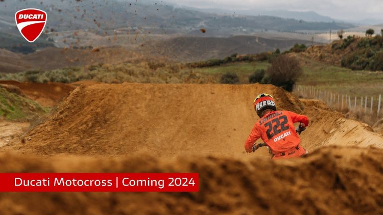VÍDEO: Cairoli e Lupino nos testes finais antes do lançamento da nova Ducati para Motocross