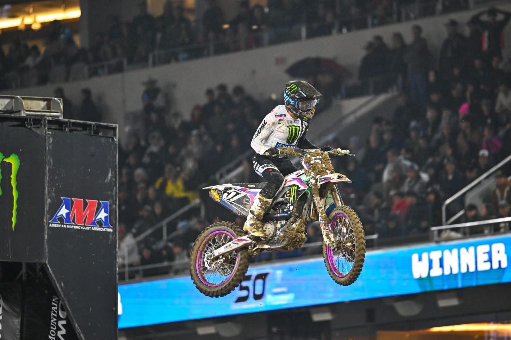 AMA SX: Aaron Plessinger vence pela primeira vez na 450 e assume a lideran&ccedil;a no campeonato! Confira os resultados e v&iacute;deos das baterias