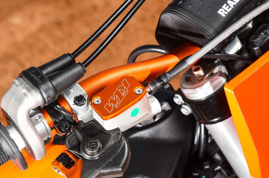 LAN&Ccedil;AMENTO | KTM 450 SX-F Factory Brasil: A melhor das melhores