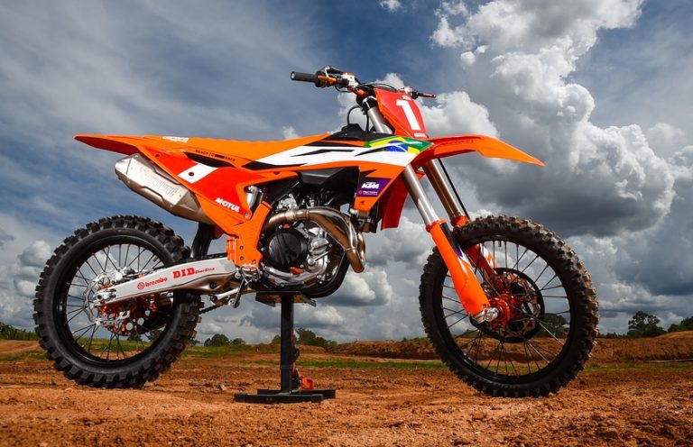 LANÇAMENTO | KTM 450 SX-F Factory Brasil: A melhor das melhores