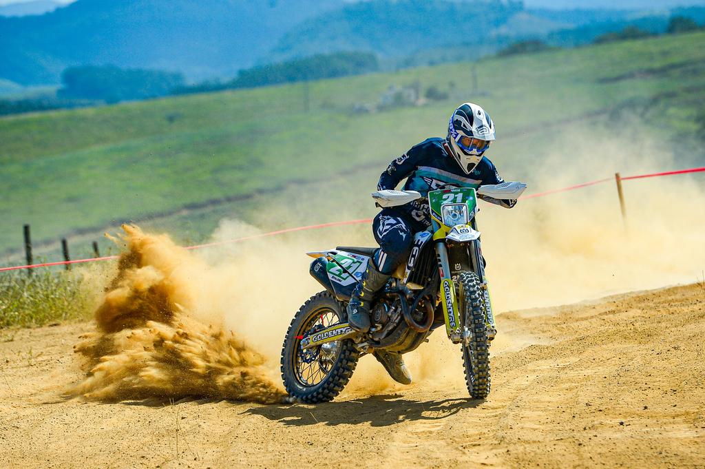 Husqvarna PowerHusky/Itaminas conquista seis p&oacute;dios, na abertura do Brasileiro de Enduro