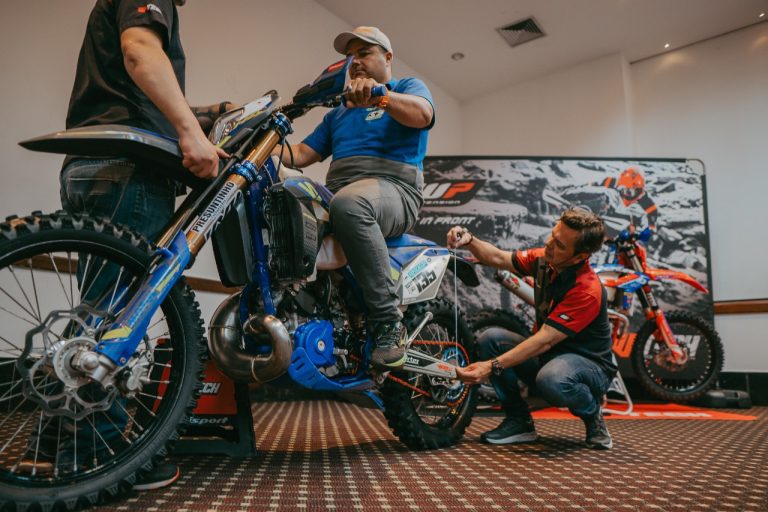 Curso de suspensão em São José do Rio Preto/SP na sede da W-Tech, nos dias 4 e 5 de maio