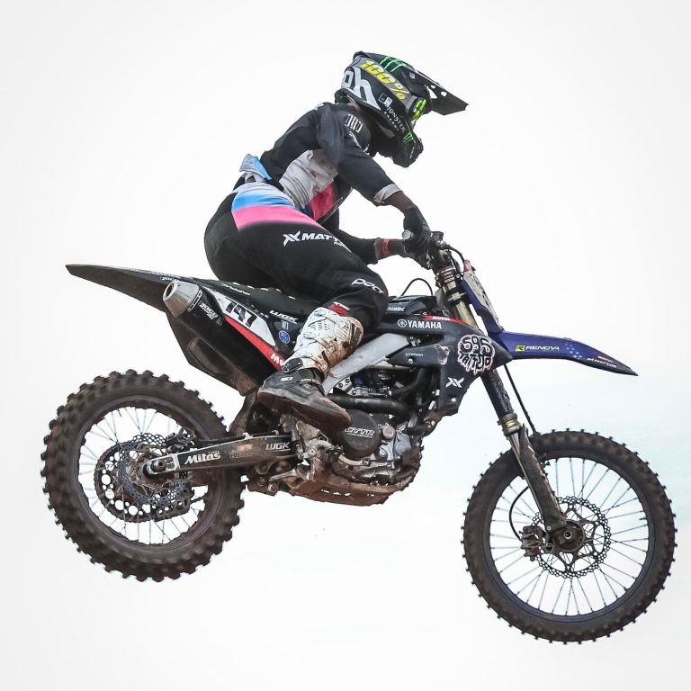 595 bLU cRU Racing preparada para a rodada tripla do Brasileiro de Supercross 