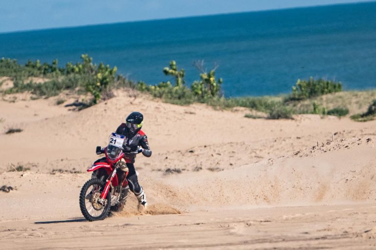 Após primeiro dia com areia e dunas, Rally RN 1500 segue de Guamaré para Acari (RN)