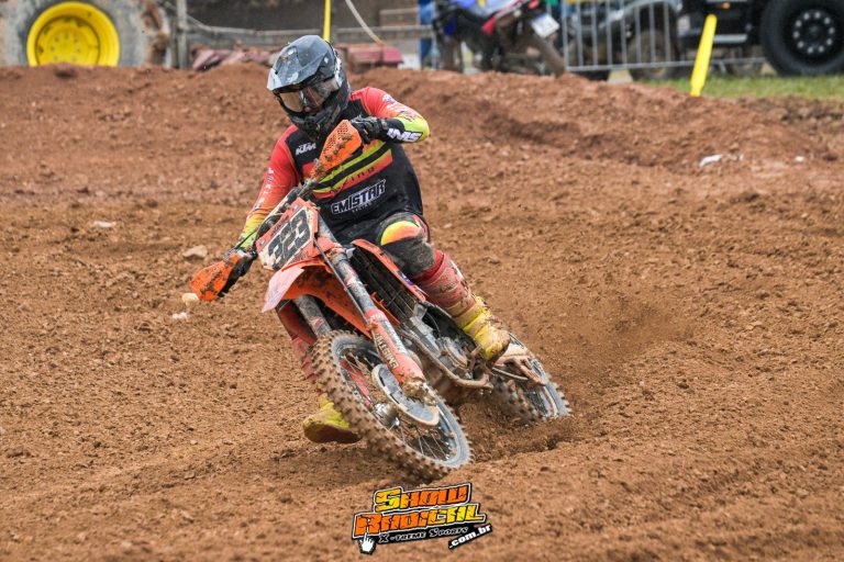 Cassio Anacleto #323 vence a MX3 na 3º etapa do Gaúcho de MX em Horizontina RS