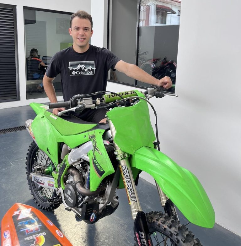 José Eduardo Mezacasa disputa a 2ª etapa do Campeonato Nacional de Motocross, esse fim de semana, na Bolívia