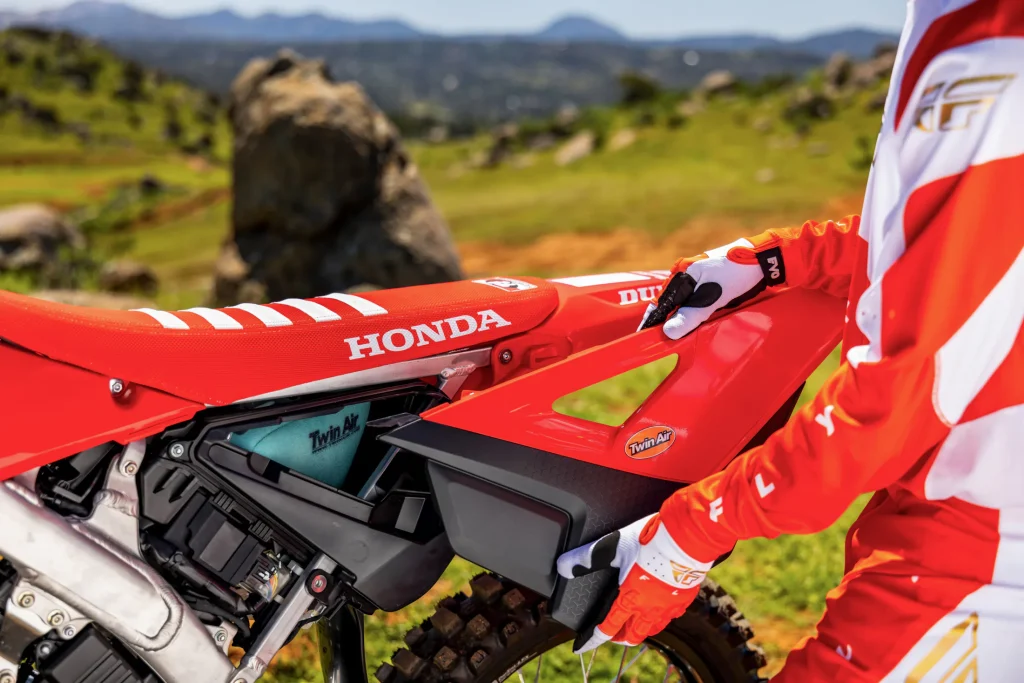 Honda apresenta os novos modelos da linha CRF 2025